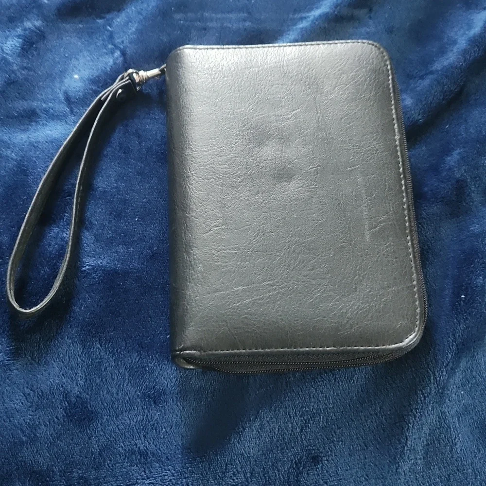 Vintage Black Wallet Planner with Wristlet